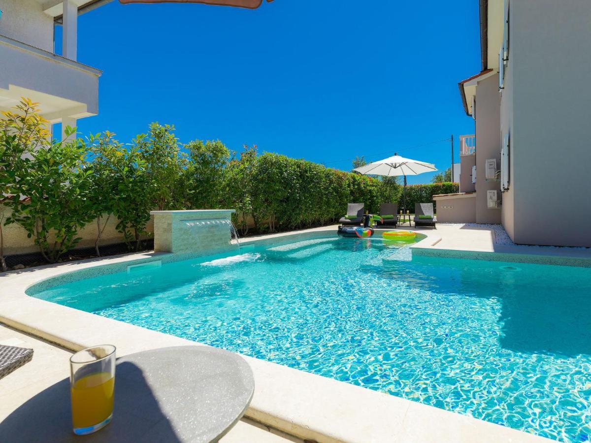 Holiday Home Villa Valentina By Interhome Loborika エクステリア 写真