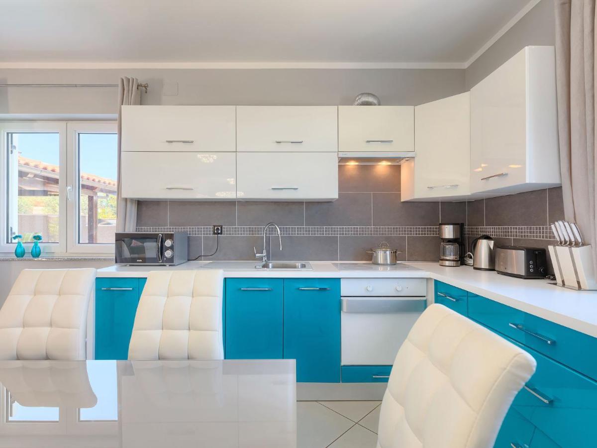Holiday Home Villa Valentina By Interhome Loborika エクステリア 写真