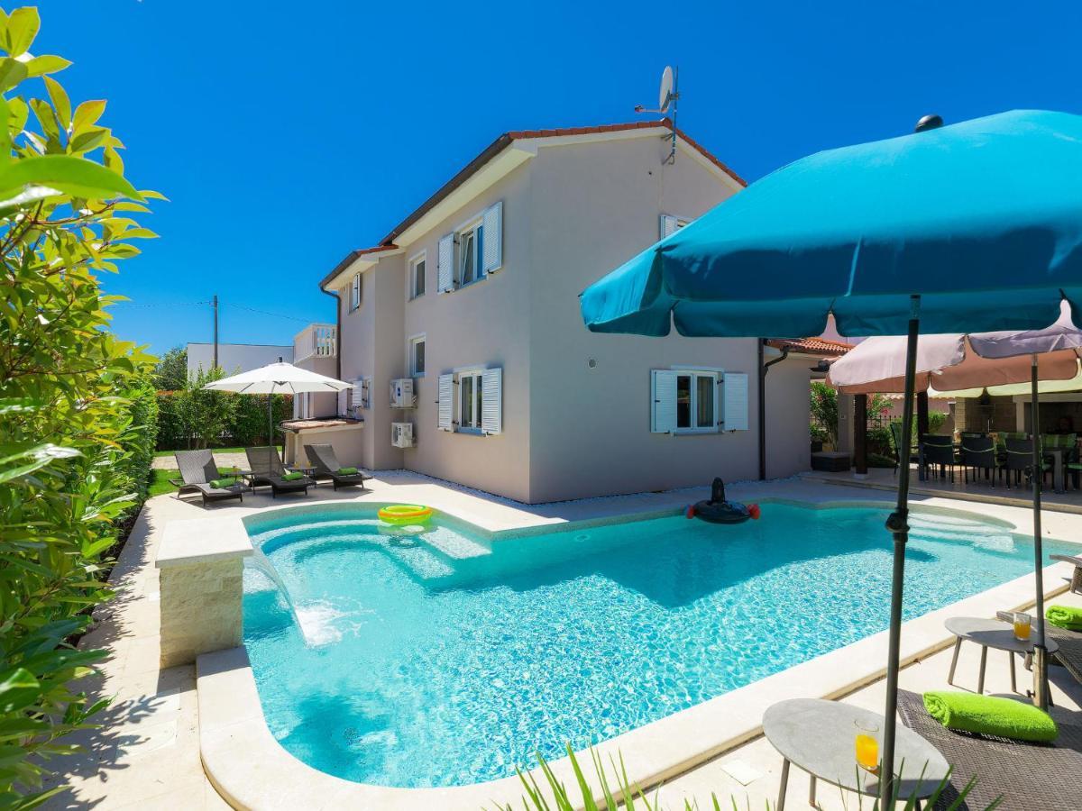 Holiday Home Villa Valentina By Interhome Loborika エクステリア 写真