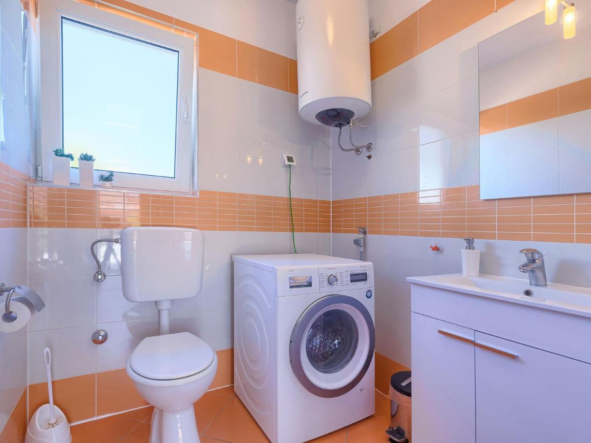 Holiday Home Villa Valentina By Interhome Loborika エクステリア 写真